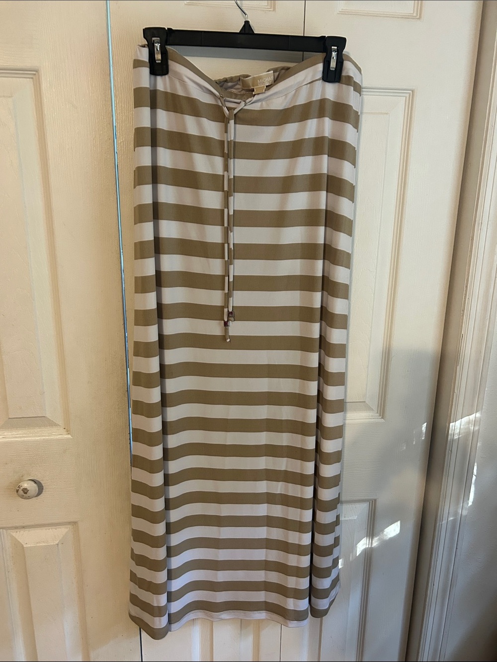 Michael Kors Taupe and White Striped Maxi Skirt. Size Large